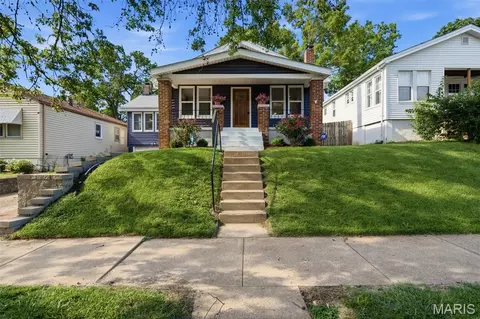 7071 Mardel Ave, Saint Louis, MO 63109