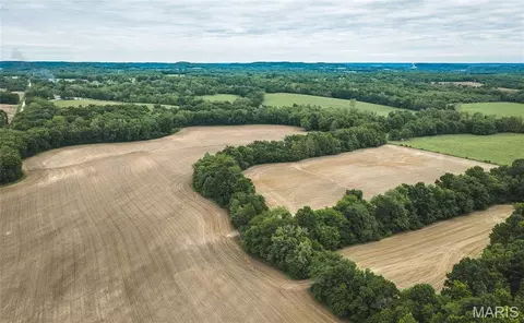 15105 Pike 276, Louisiana, MO 63353