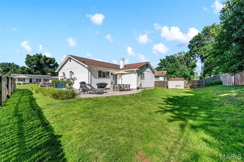 Exterior - 375 Novara Dr, Ballwin, MO 63021 photo 8 of 9