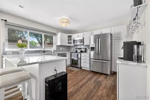 Kitchen - 375 Novara Dr, Ballwin, MO 63021 photo 1 of 3