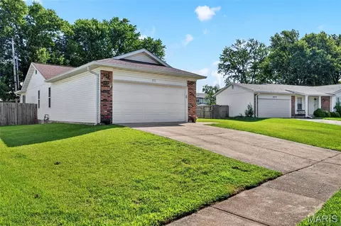 Exterior - 375 Novara Dr, Ballwin, MO 63021 photo 4 of 9