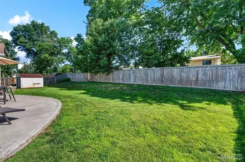 Exterior - 375 Novara Dr, Ballwin, MO 63021 photo 6 of 9