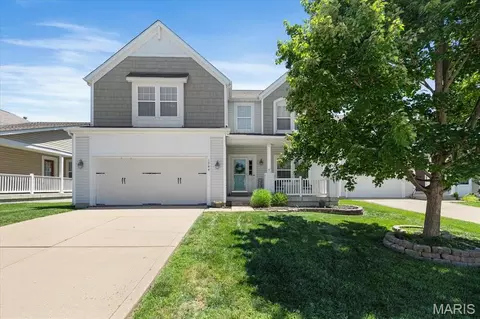 1744 Briarmanor Dr, Lake Saint Louis, MO 63367
