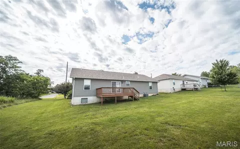 Exterior - 545 Maplewood Dr, Rolla, MO 65401 photo 3 of 6