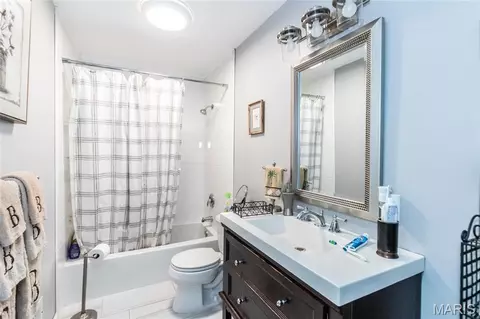 Bath - 3637 Blecha Rd, Imperial, MO 63052 photo 1 of 2