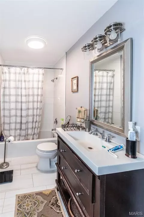 Bath - 3637 Blecha Rd, Imperial, MO 63052 photo 2 of 2