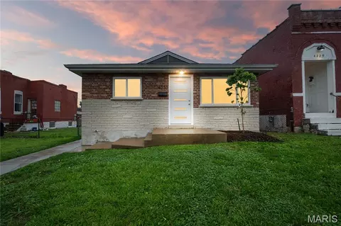 4233 Delor St, Saint Louis, MO 63116