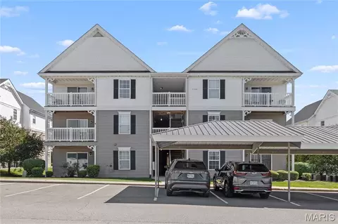 7100 Spring Creek Ln, O'fallon, MO 63368