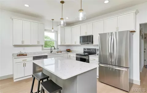 Kitchen - 4 Ashley Ln, Hawk Point, MO 63349 photo 2 of 7