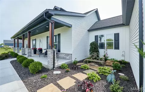 Exterior - 4 Ashley Ln, Hawk Point, MO 63349 photo 4 of 13