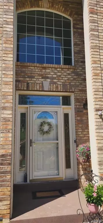 Entry Way - 535 Garrick Pl, O'fallon, MO 63368 photo 1 of 4
