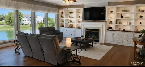 Living - 535 Garrick Pl, O'fallon, MO 63368 photo 1 of 3