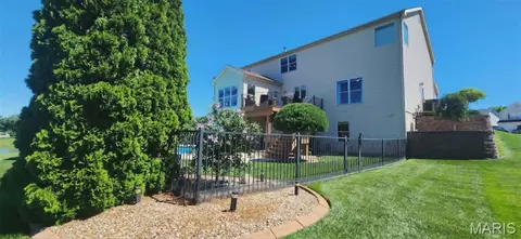Exterior - 535 Garrick Pl, O'fallon, MO 63368 photo 12 of 18