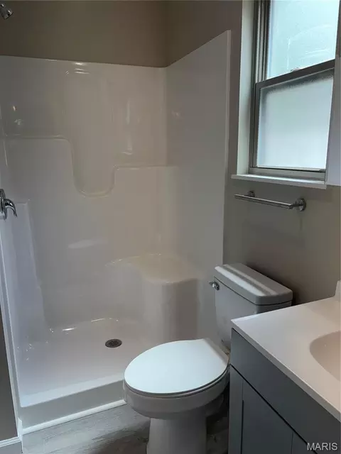 33 Cedar Dr, Pacific, MO 63069 photo 12