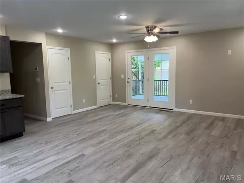 33 Cedar Dr, Pacific, MO 63069 photo 5