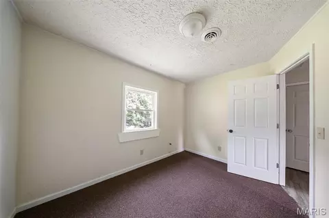 Bedroom - 15020 Hackney Dr, Saint Robert, MO 65584 photo 3 of 5