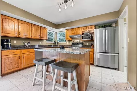 Kitchen - 18 Hoffert St, Union, MO 63084 photo 2 of 5