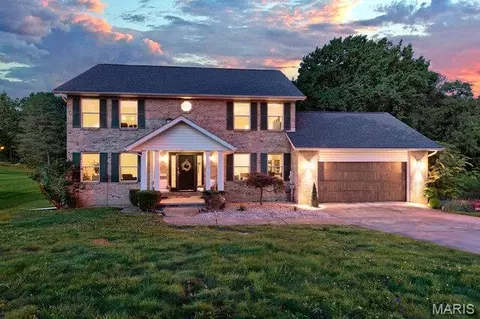 Exterior - 18 Hoffert St, Union, MO 63084 photo 2 of 15