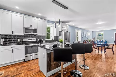 4224 California Ave, Saint Louis, MO 63111
