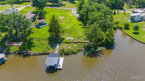 2000 Lakeshore Dr, Cuba, MO 65453