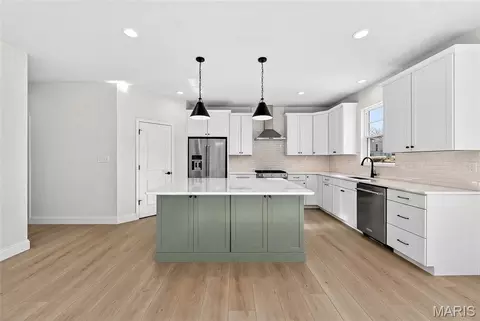 Kitchen - 86 Courage Dr, O'fallon, MO 63366 photo 2 of 2