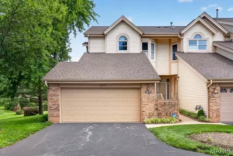 13023 Autumn Fields Ct, Saint Louis, MO 63146