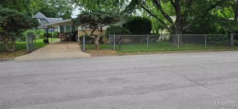 8 Redbud Ln, Rolla, MO 65401