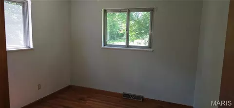 Bedroom - 8 Redbud Ln, Rolla, MO 65401 photo 2 of 4
