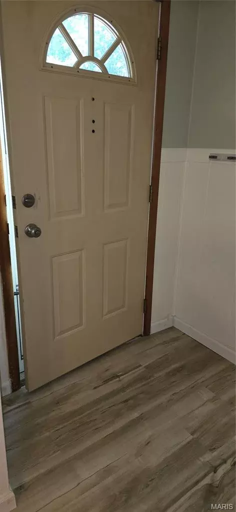 Entry Way - 8 Redbud Ln, Rolla, MO 65401 photo 1 of 4