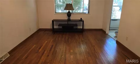 Living - 8 Redbud Ln, Rolla, MO 65401 photo 2 of 2