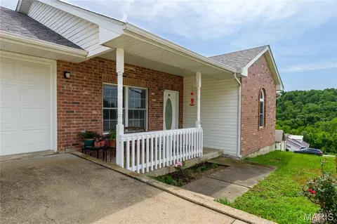 Exterior - 160 Sawmill Rd, Saint Robert, MO 65584 photo 5 of 6