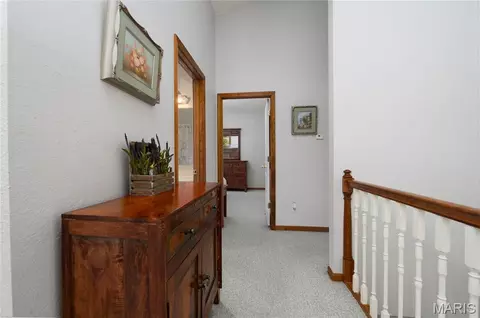 Entry Way - 160 Sawmill Rd, Saint Robert, MO 65584 photo 1 of 6