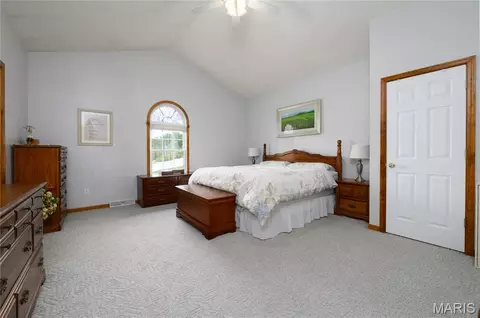 Bedroom - 160 Sawmill Rd, Saint Robert, MO 65584 photo 2 of 4