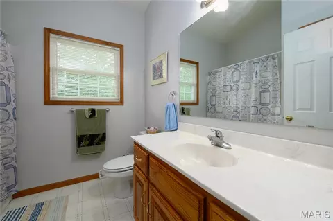 Bath - 160 Sawmill Rd, Saint Robert, MO 65584 photo 3 of 3
