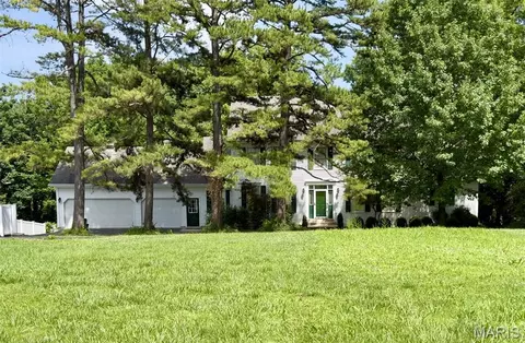 908 N Ballas Rd, Saint Louis, MO 63131