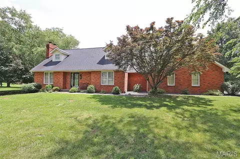 259 Ridge Top Cir, Cape Girardeau, MO 63701