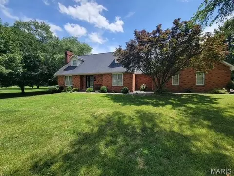 259 Ridge Top Cir, Cape Girardeau, MO 63701