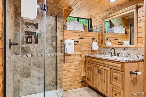 Bath - 632 Wunderbar Point Dr, Innsbrook, MO 63390 photo 1 of 2