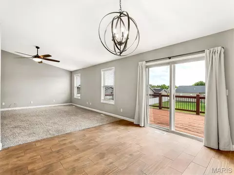 408 Split Rail Dr, Wright City, MO 63390 photo 6