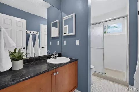 Bath - 1420 Mautenne Dr, Manchester, MO 63021 photo 1 of 2
