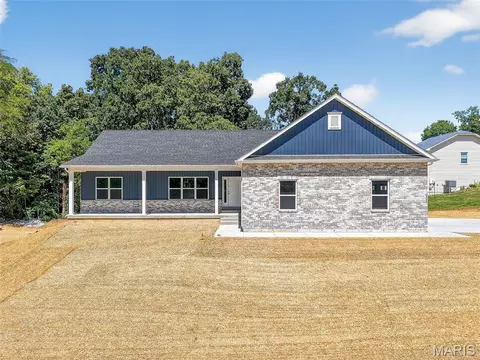 130 Bristol Ridge Dr, Troy, MO 63379