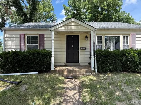 9647 Margo Ann Ln, Saint Louis, MO 63134