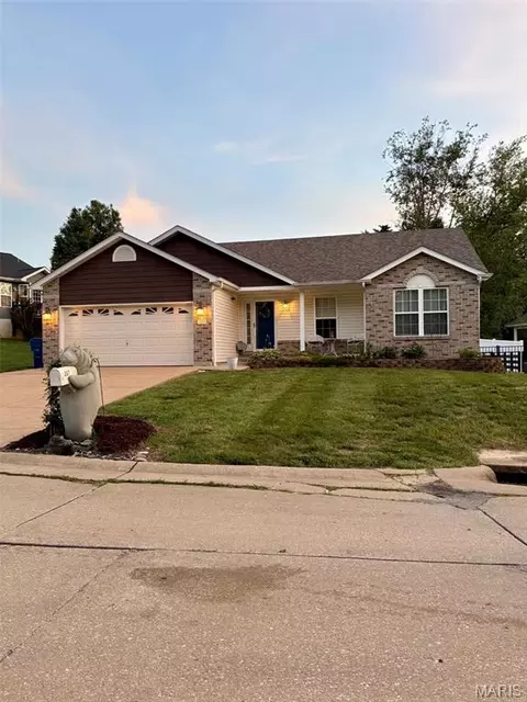 207 Gran Vista Dr, Festus, MO 63028
