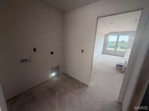 Entry Way - 910 Shorthorn, Marshfield, MO 65706 photo 1 of 3