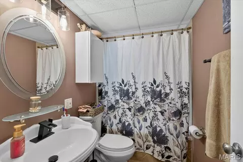 Bath - 2208 Sonora Dr, Arnold, MO 63010 photo 2 of 2