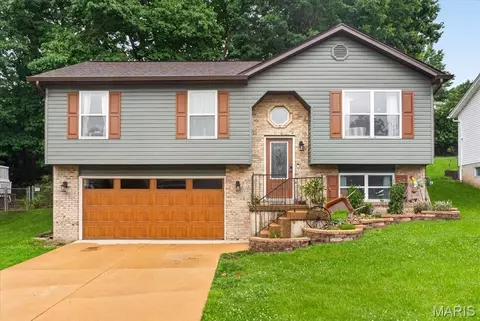 2208 Sonora Dr, Arnold, MO 63010