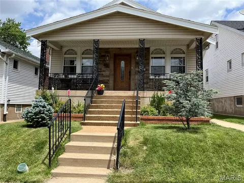 6019 Hartford St, Saint Louis, MO 63139