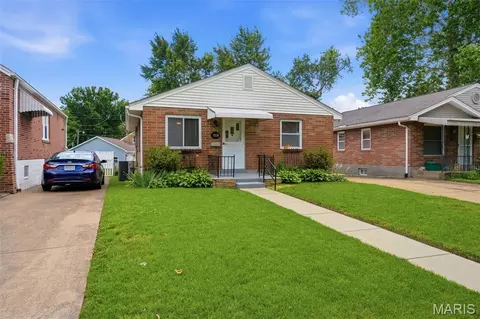 7530 Williams Ave, Saint Louis, MO 63143