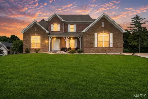2107 Dartmouth Place Dr, Wildwood, MO 63011