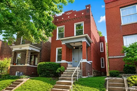 3423 Giles Ave, Saint Louis, MO 63116
